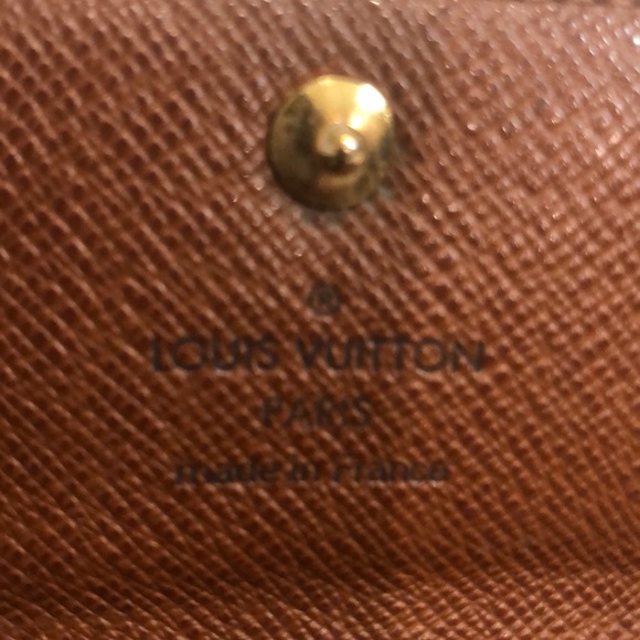 100 %- Authentic LOUIS VUITTON M69517 Monogram Multicle 4 Key case - Picture 6 of 12